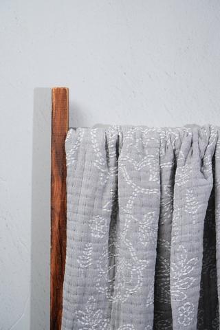 Embroidered Floral Stitch Throw, 140x180cm