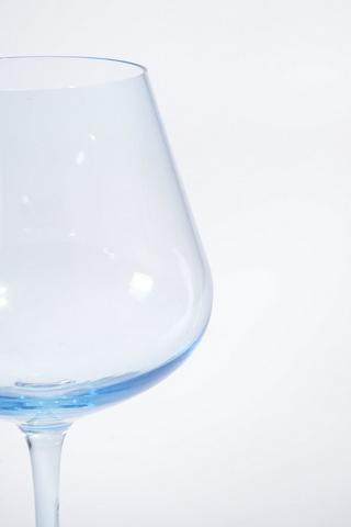 Lark Wine Glass