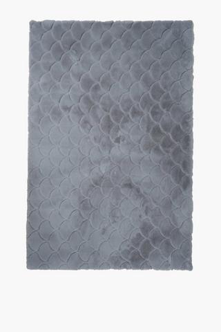 Faux Fur Embossed Scalloped Rug, 120x180cm