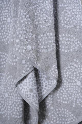 Jacquard Dotted Flower Bath Sheet