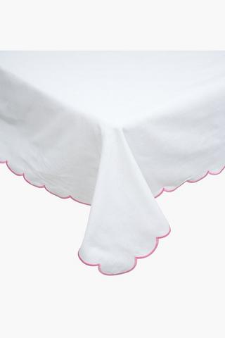 Scallop Edge Tablecloth, 135x230cm