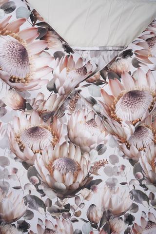 Soft Touch Witta Protea Digitally Printed Comforter Set