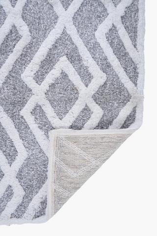 2 Piece Mingle Tufted Diamond Bath Mat Set