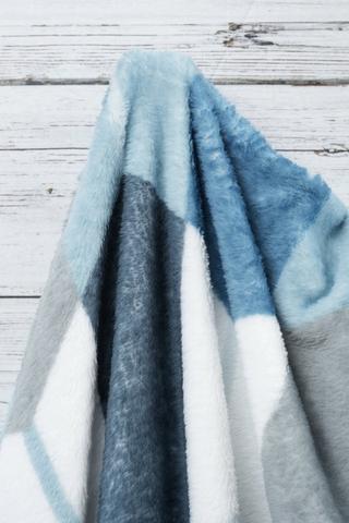 Super Plush Geometric Blanket, 200x220cm