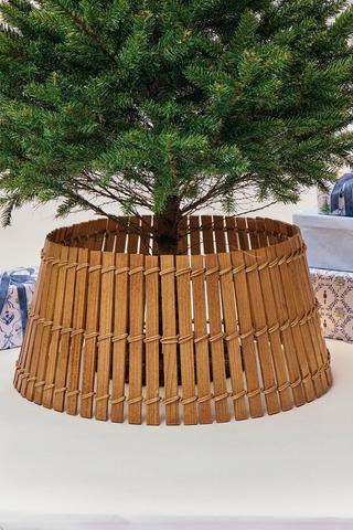 Slatted Christmas Tree Skirt, 55x21cm