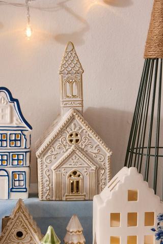 Christmas Led Embossed Church, 15x20cm