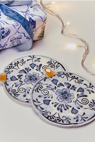 Festive Delft Bauble Serviettes