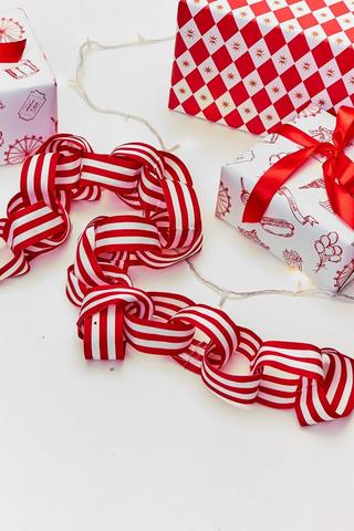 Christmas Striped Loop Garland, 120cm