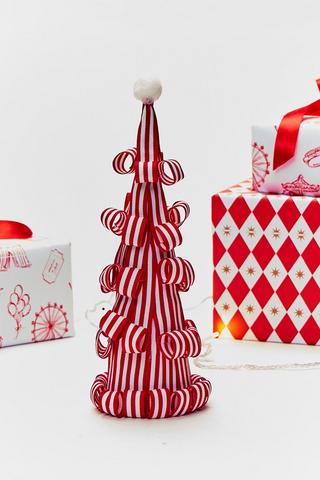 Candy Cane Twirl Christmas Tree, 32m