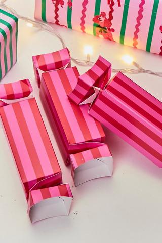 6 Pack Stripe Cracker Set