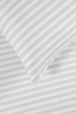 132 Thread Count Classic Stripe Fitted Sheet