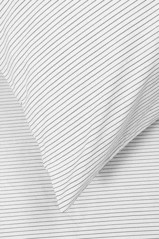 200 Thread Count Stripe Fitted Sheet Extra Length Extra Depth