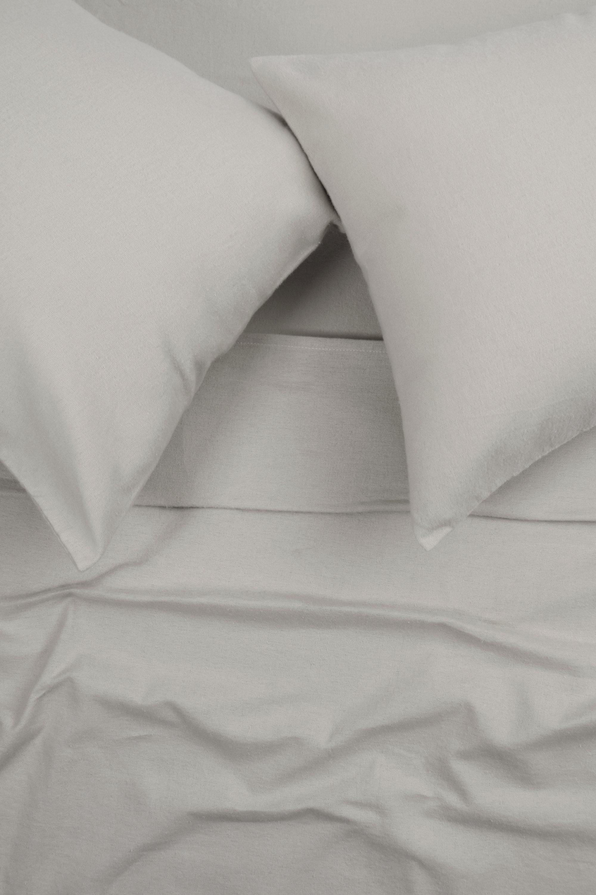 100 Brushed Cotton Winter Extra Length Extra Depth Fitted Sheet