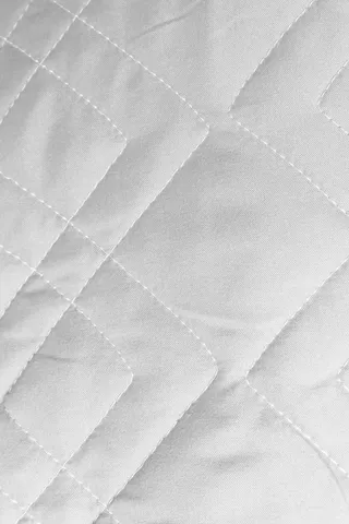 Quilted Microfibre Bed Wrap