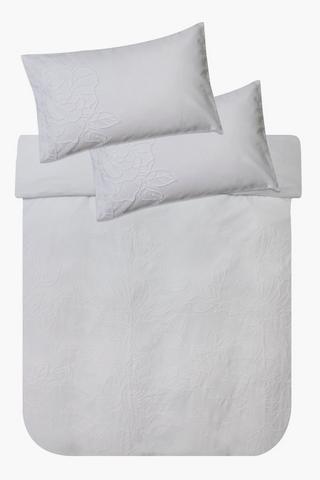 Embroidered Tufted Bold Flower Duvet Cover Set