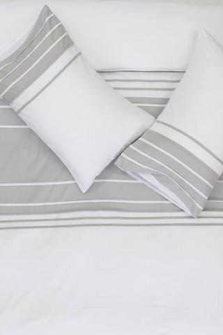 Soft Touch Pleat Duvet Cover Set