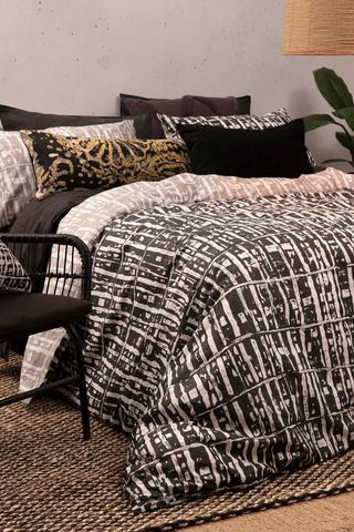 Colab Ditiro Mashigo Cotton Printed Duvet Cover Set