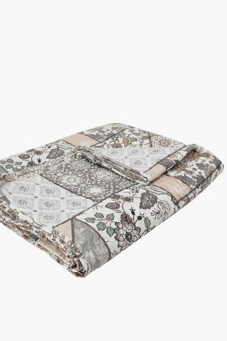 Microfibre Paisley Patchwork Quilt