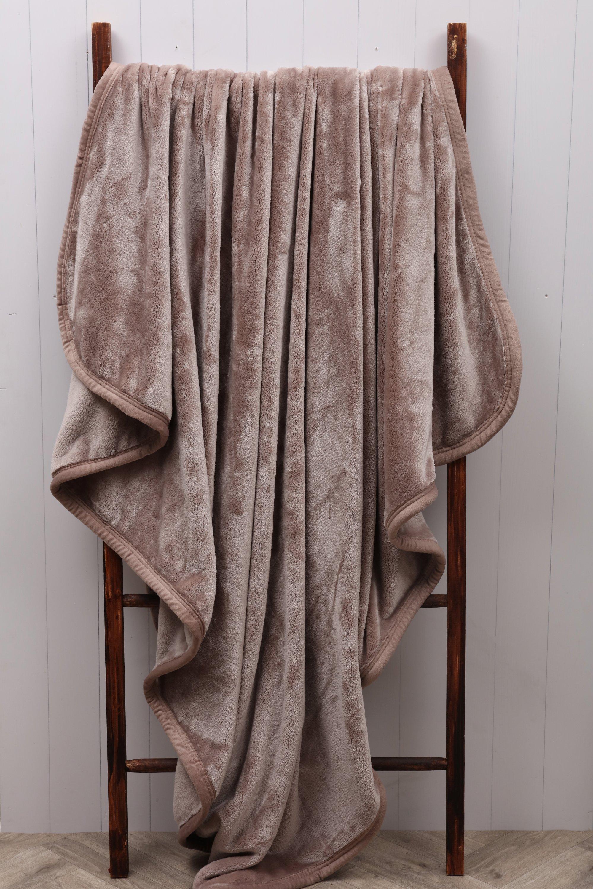 Super Plush Blanket 200x220cm