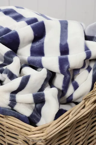 Super Plush Bold Stripes Blanket, 200x220cm