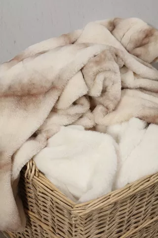 Rabbit Faux Fur Blanket, 150x200cm