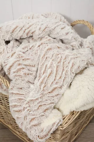 Brushed Fuax Fur Blanket, 150x200cm
