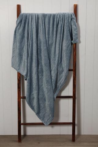 Coral Fleece Embossed Blanket, 125x150cm