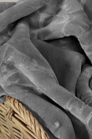 Mink Embossed Blanket 200x230cm