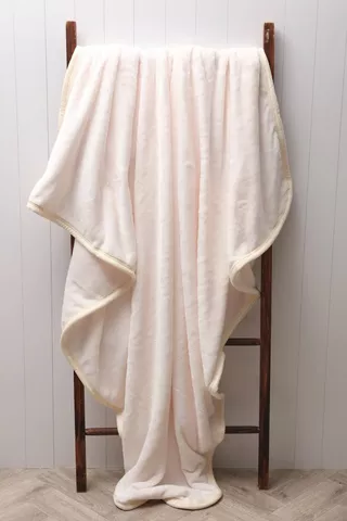 Super Soft Plush Blanket 200x240cm