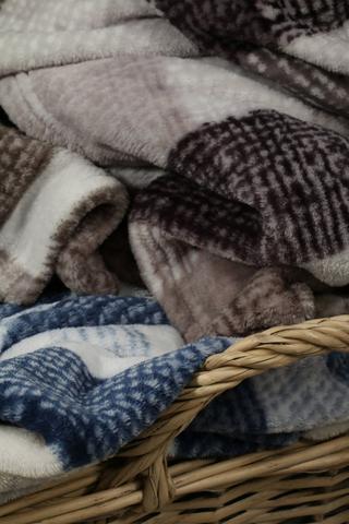 Super Plush Jasper Check Blanket 200x220cm