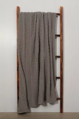 Cable Knit Jacquard Throw 140x180cm