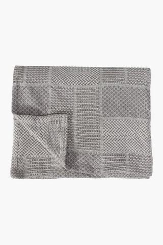Cotton Hatching Patchwork Throw 180x220cm