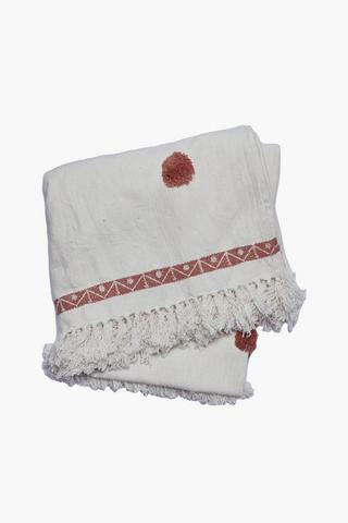 Colab Nindya Bucktowar Throw