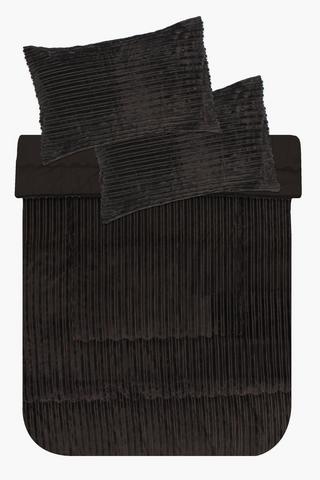 Plush Ribbed Comforter Set