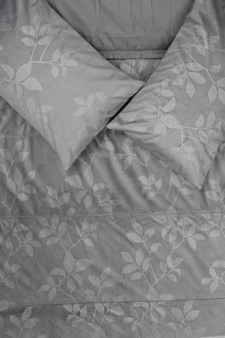 Velvet Presssed Leaf Comforter Set