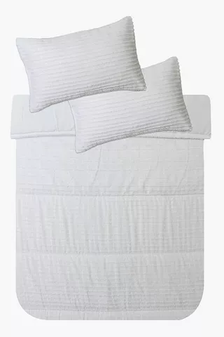 Soft Touch Clipped Stripe Jacquard Comforter Set
