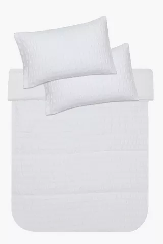 Soft Touch Seersucker Comforter Set