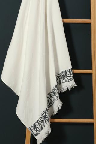 Premium Jacquard Leaf Tassel Towel