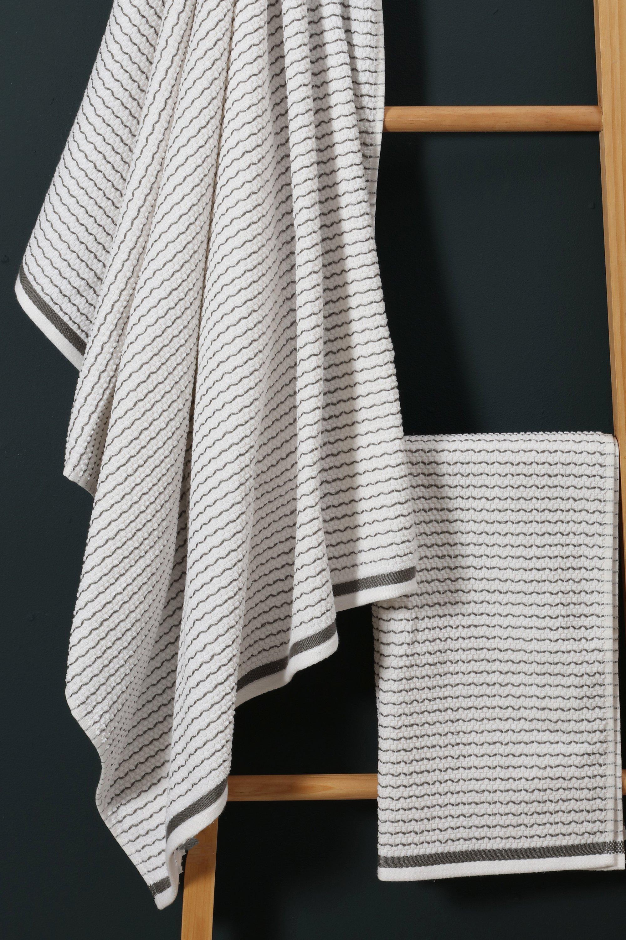 Jacquard Masculine Border Towel
