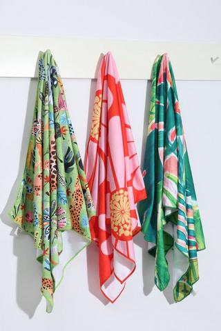 Microfibre Printed Daisy Beach Towel