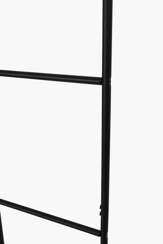 Metal Towel Ladder
