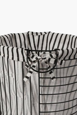 Pinstripe Wire Basket, Medium