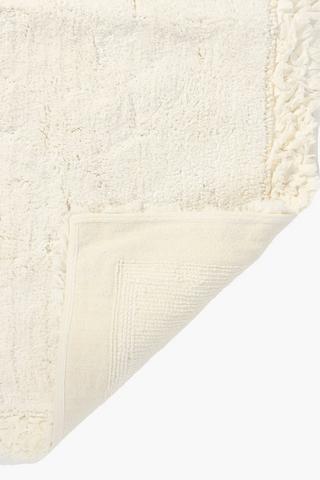 Textured Frill Bath Mat