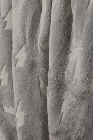 Super Plush Glow Lightening Bolt Blanket, 125x150cm