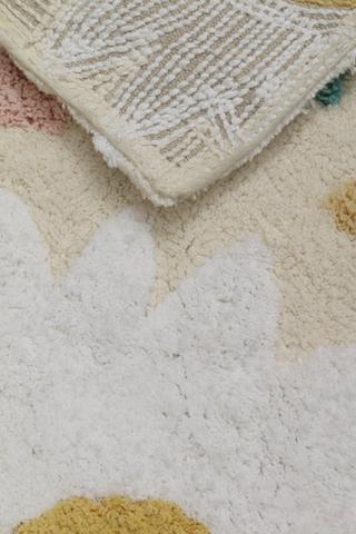 Cotton Daisies Pastel Rug, 70x110cm