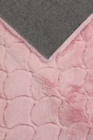 Embossed Scalloped Rug, 120x180cm