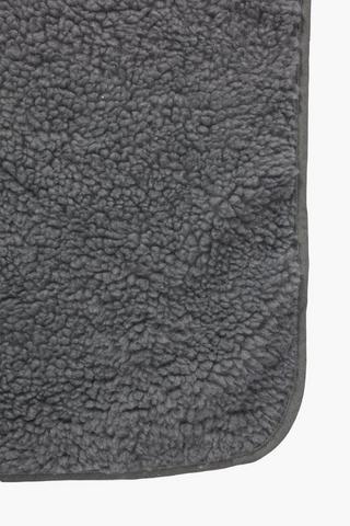 Midi Fleece Pet Blanket