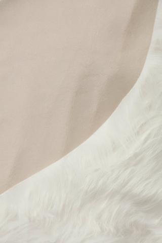 Faux Fur Cloud Shape Rug, 70x100cm