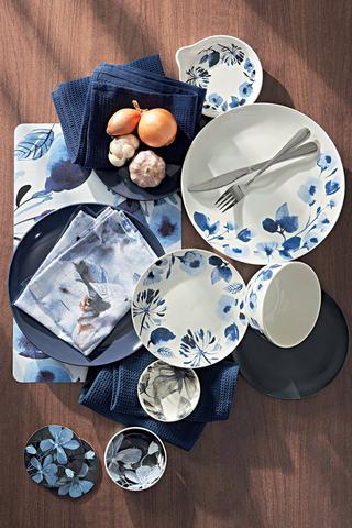 Cypress Flower Dinner Plate