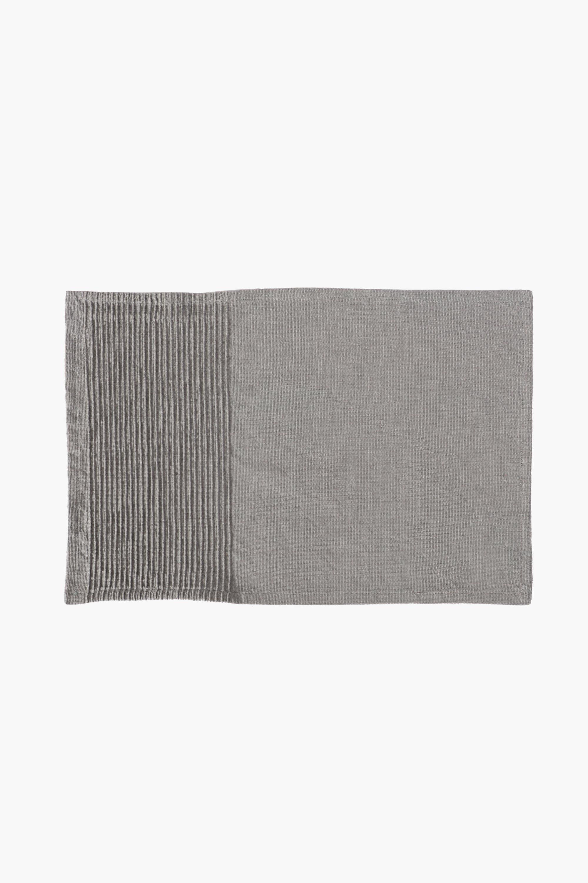 Ribbed Detail Placemat